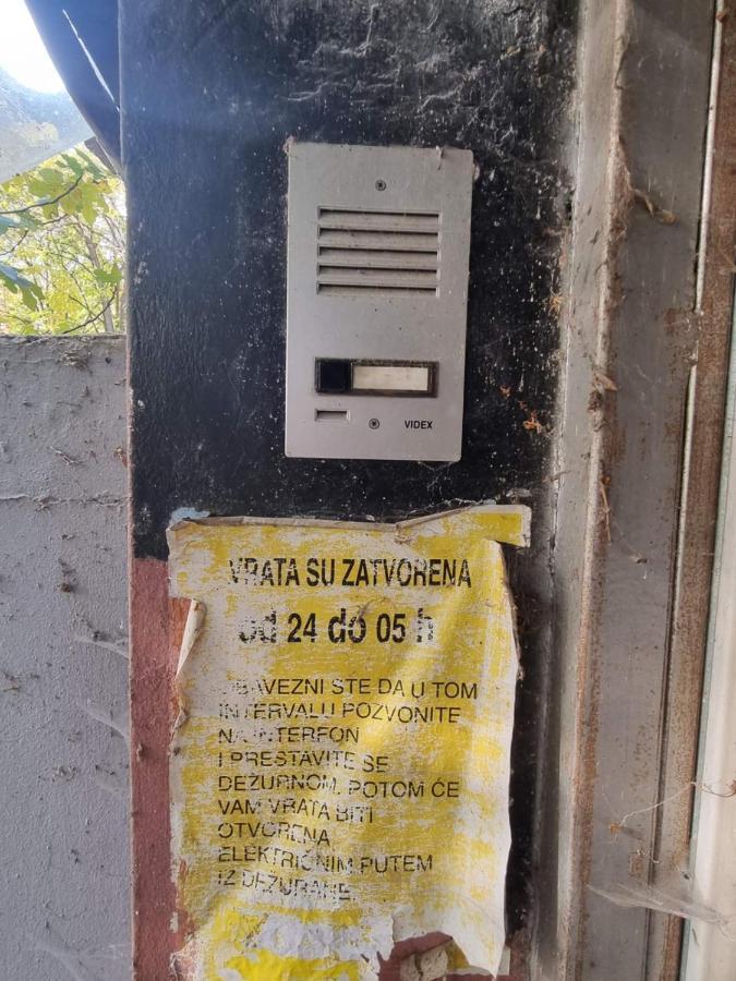 Hawaii- 2 Bdr, Arena, Sava Centar, Free Parking Appartement Belgrado Buitenkant foto