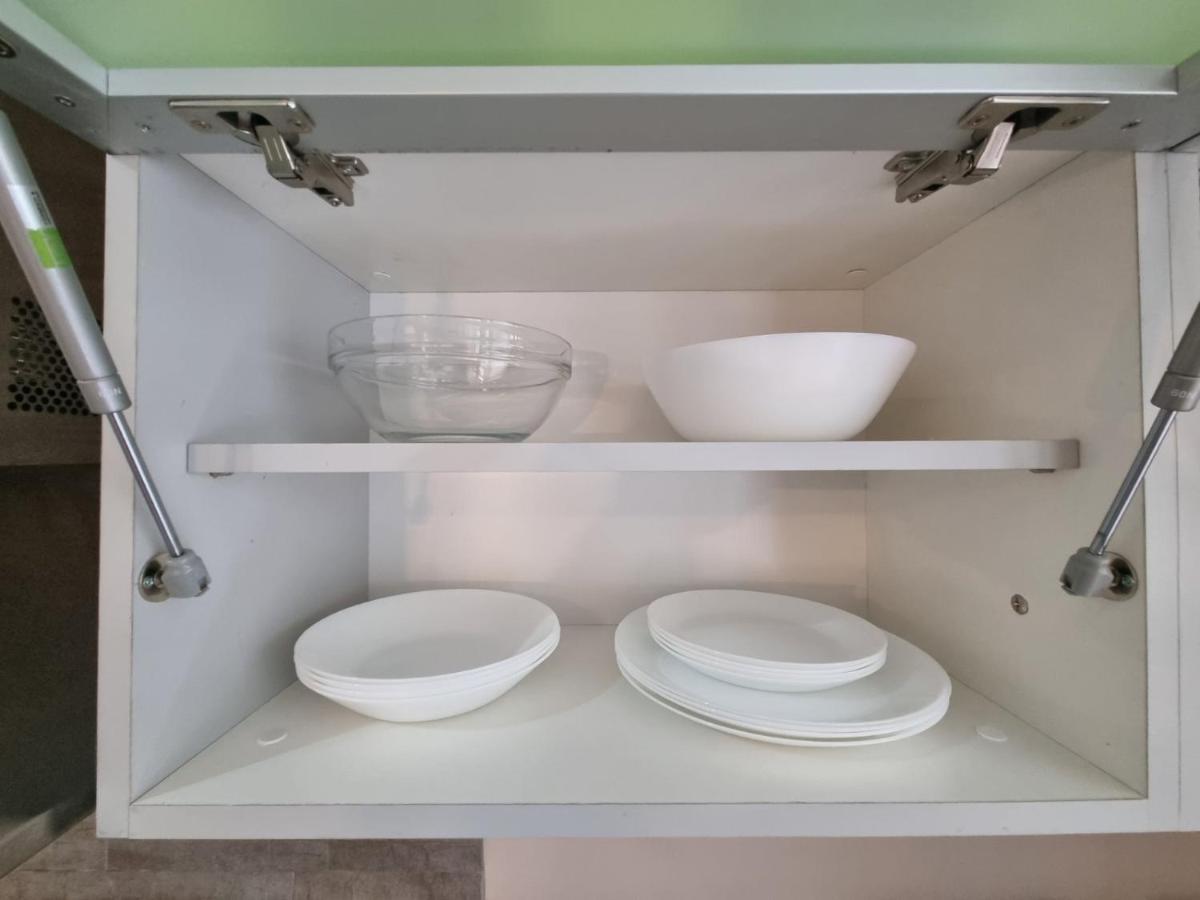 Hawaii- 2 Bdr, Arena, Sava Centar, Free Parking Appartement Belgrado Buitenkant foto
